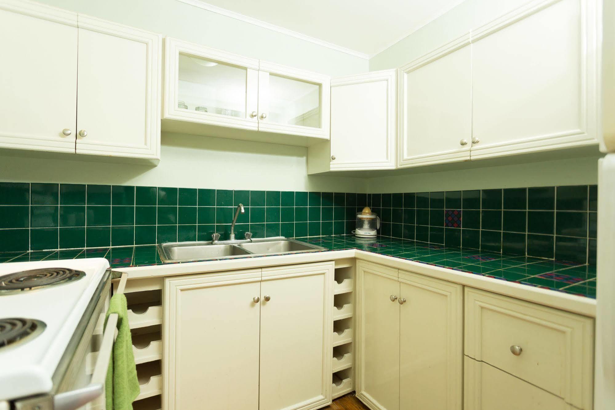 New Kingston Guest Apartments At Abbey Zewnętrze zdjęcie
